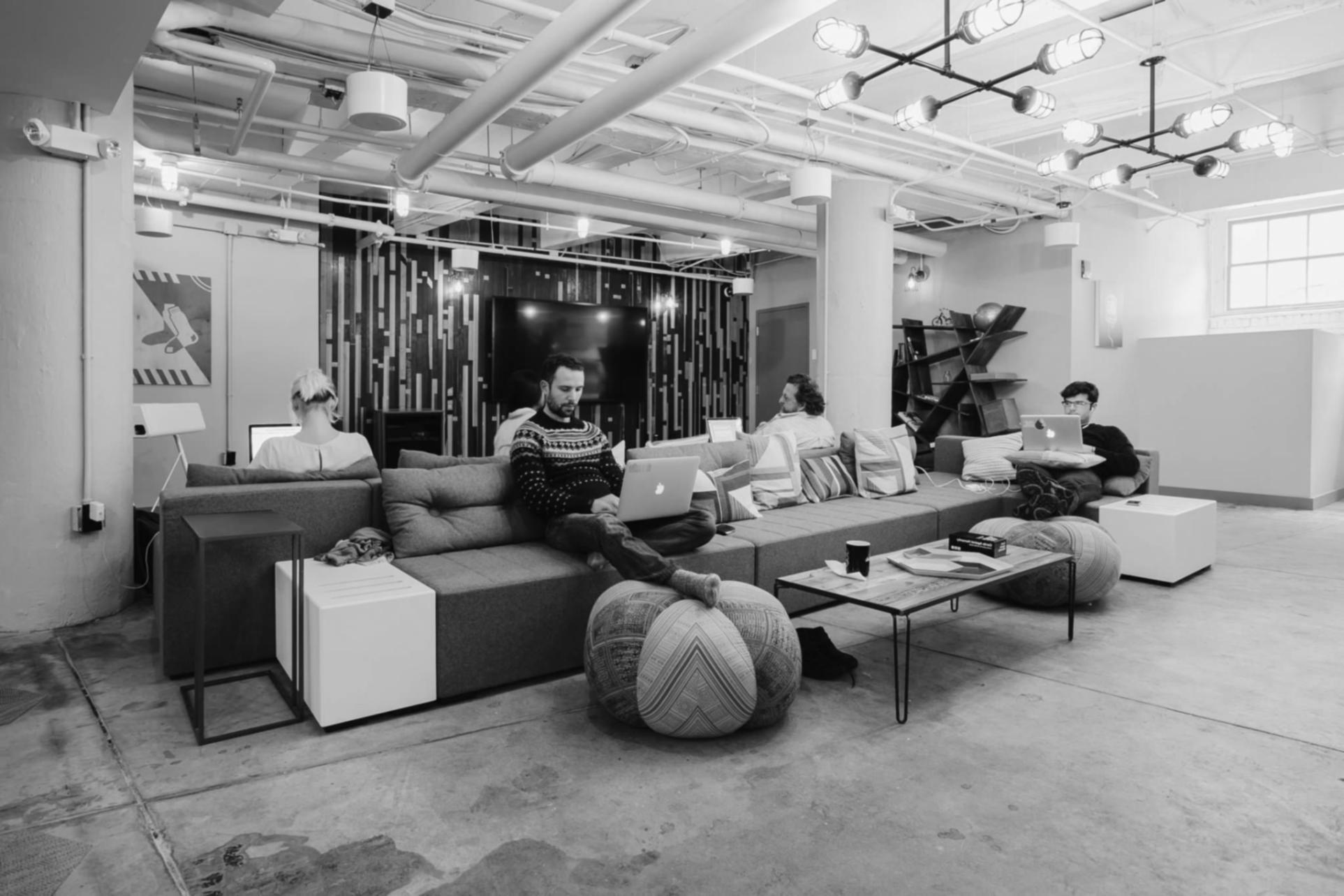 Instrument digital pentru monitorizarea în timp real a indicatorilor financiari